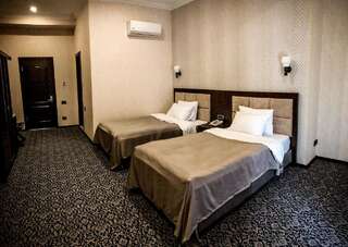 Отель Ruma Qala Hotel Шеки Стандартный двухместный номер с 2 двуспальными кроватями-6